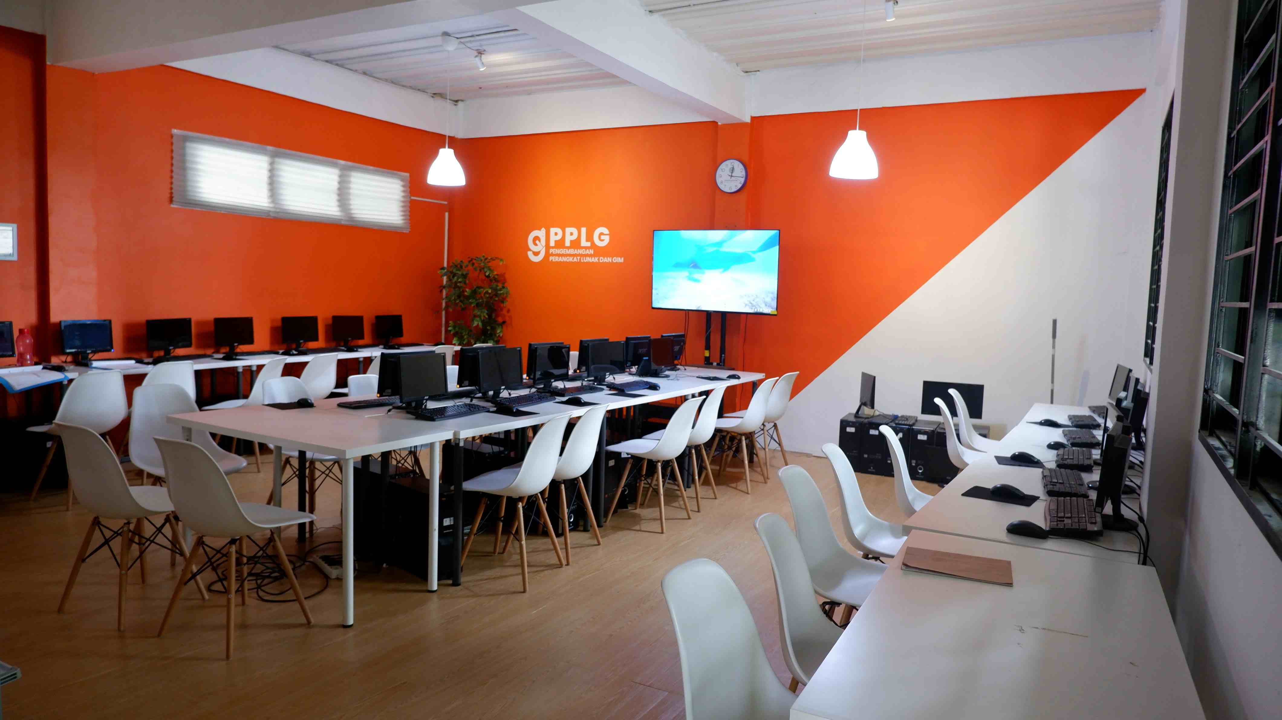 Gambar Laboratorium PPLG